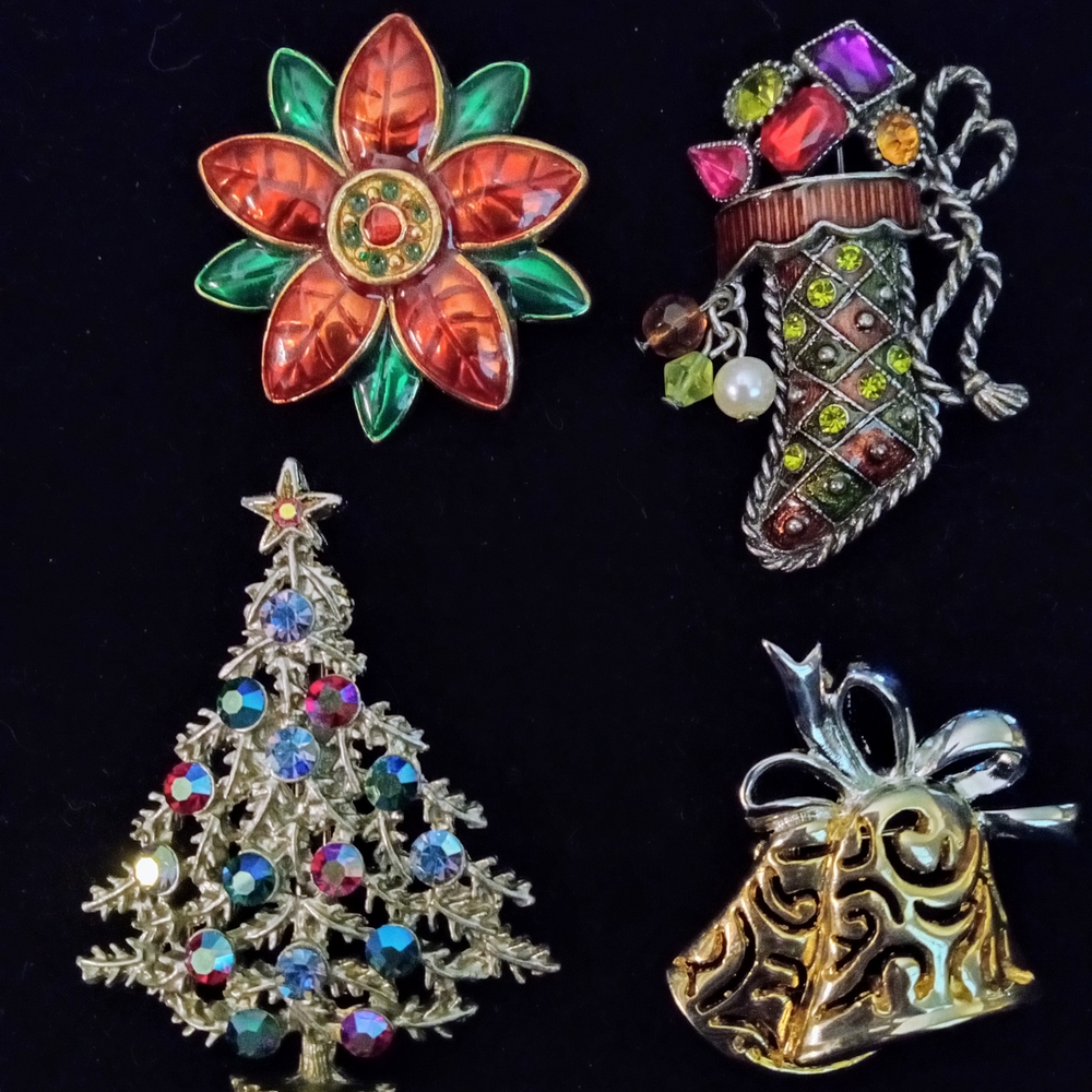 Festive Brooch Set with Gold and Silver Accents